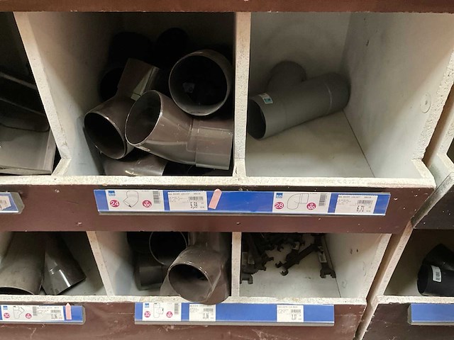 Scala dakgootonderdelen en kunststof bochten en verloopstukken - afbeelding 26 van  94