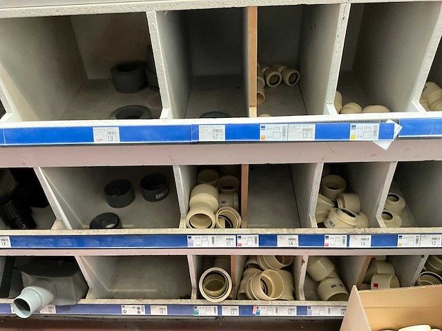 Scala dakgootonderdelen en kunststof bochten en verloopstukken - afbeelding 67 van  94