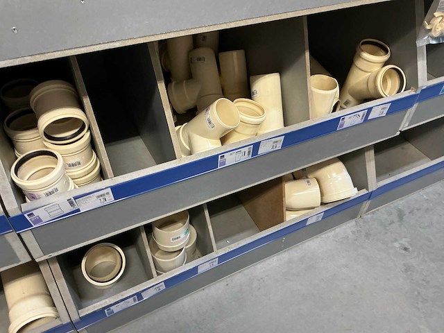 Scala grote partij pvc koppelstukken en verbindingsstukken - afbeelding 2 van  42