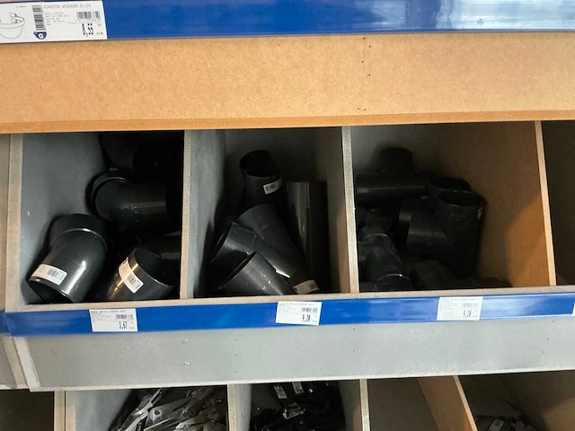 Scala grote partij pvc koppelstukken en verbindingsstukken - afbeelding 28 van  42