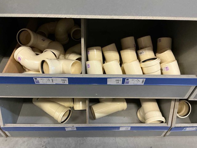 Scala grote partij pvc koppelstukken en verbindingsstukken - afbeelding 42 van  42