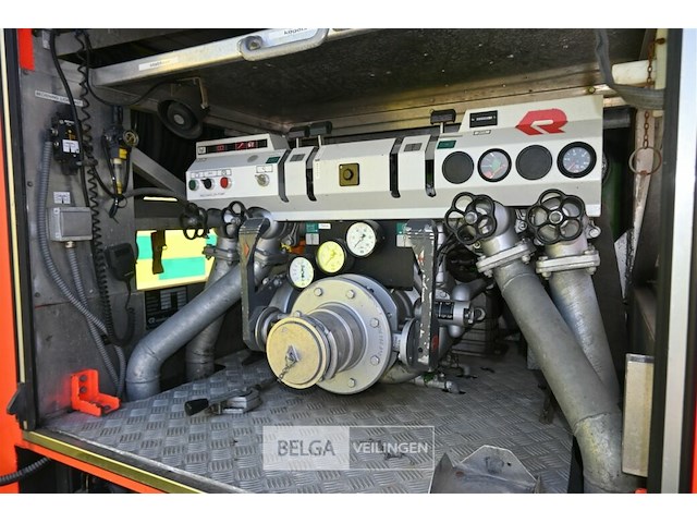 Scania brandweerwagen / vrachtwagen - afbeelding 20 van  29