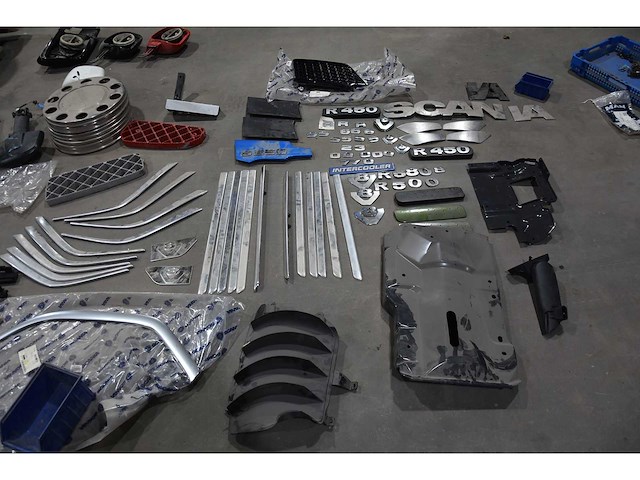 Scania lot carrosserieonderdelen - afbeelding 4 van  20