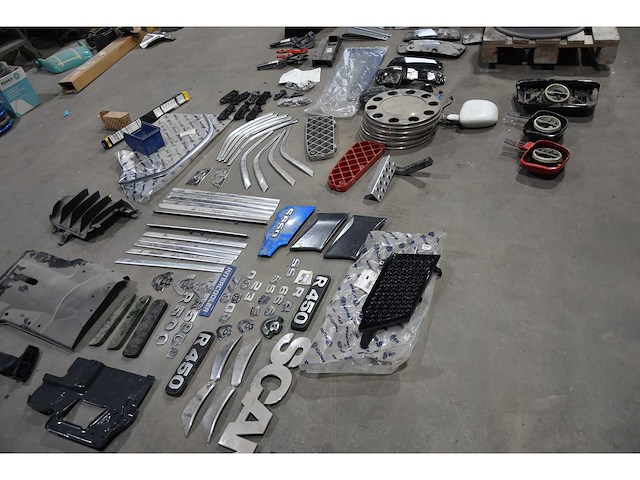 Scania lot carrosserieonderdelen - afbeelding 6 van  20