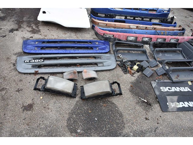 Scania lot carrosserieonderdelen - afbeelding 8 van  20