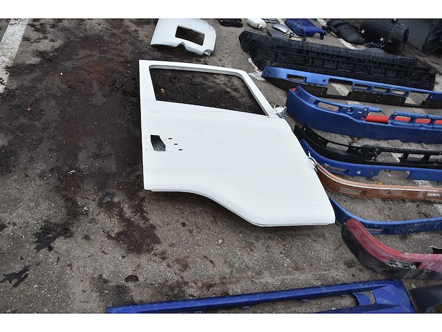 Scania lot carrosserieonderdelen - afbeelding 11 van  20