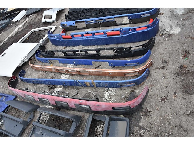 Scania lot carrosserieonderdelen - afbeelding 13 van  20
