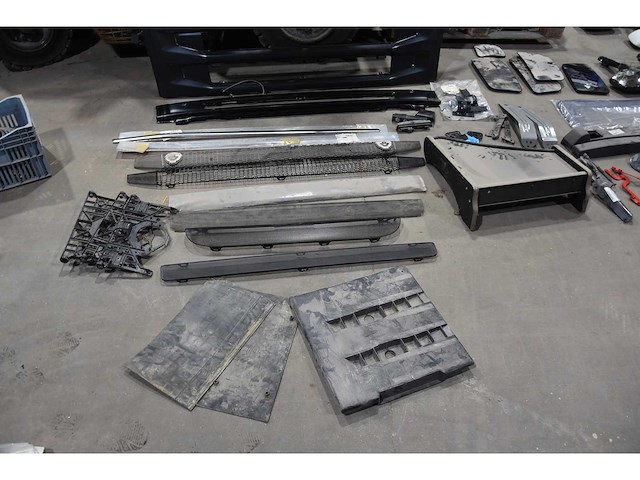 Scania lot carrosserieonderdelen - afbeelding 19 van  20