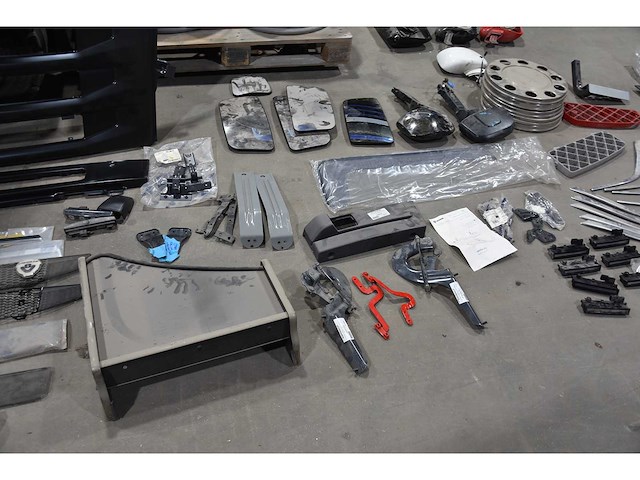 Scania lot carrosserieonderdelen - afbeelding 20 van  20