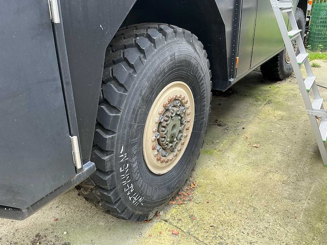 Scania p93 mk 4x4 40 expeditiecamper oldtimer - afbeelding 38 van  52