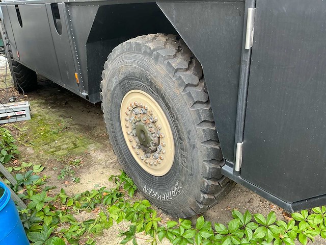 Scania p93 mk 4x4 40 expeditiecamper oldtimer - afbeelding 40 van  52