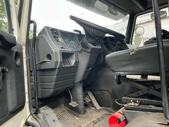 Scania p93 mk 4x4 40 expeditiecamper oldtimer - afbeelding 51 van  52