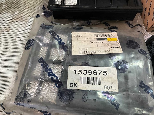 Scania stookoliefilter 2625884 (4x) en enige diversen - afbeelding 6 van  7