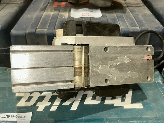 Schaafmachine bosch en klopboor makita - afbeelding 3 van  3