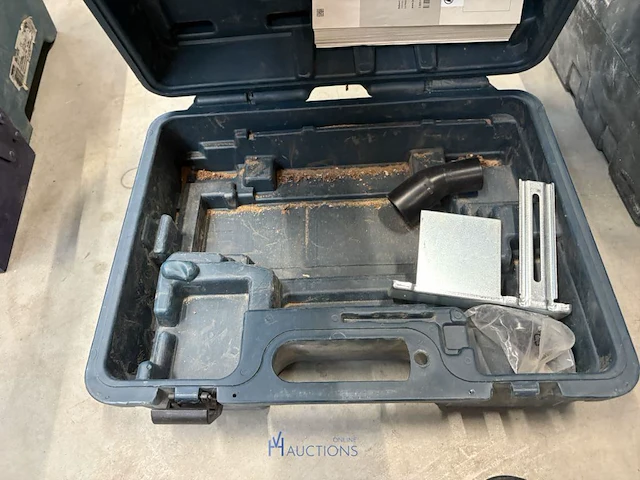 Schaafmachine bosch gho 26-82 d in pvc opbergkoffer - afbeelding 6 van  6