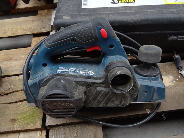 Schaafmachine bosh + wipzaag bosh - afbeelding 2 van  2