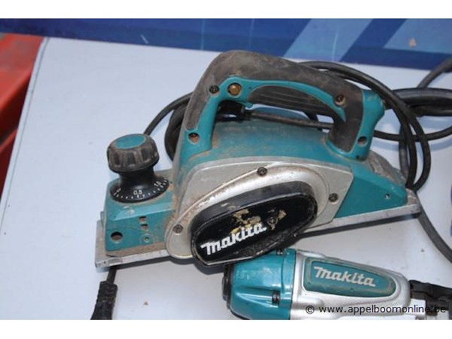 Schaafmachine, handcirkelzaag hs7101 en pneumatische schietpistool makita af505, werking niet gekend - afbeelding 2 van  5