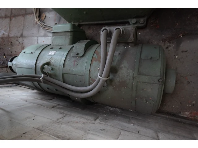 Schaafmachine safak - afbeelding 12 van  16