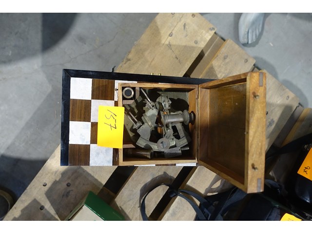 Schaakspel + meettoestel - afbeelding 1 van  3