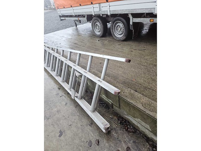 Schaal - afbeelding 3 van  5