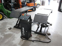 Schaarhefburg wolf wks30e 3000kg 2023