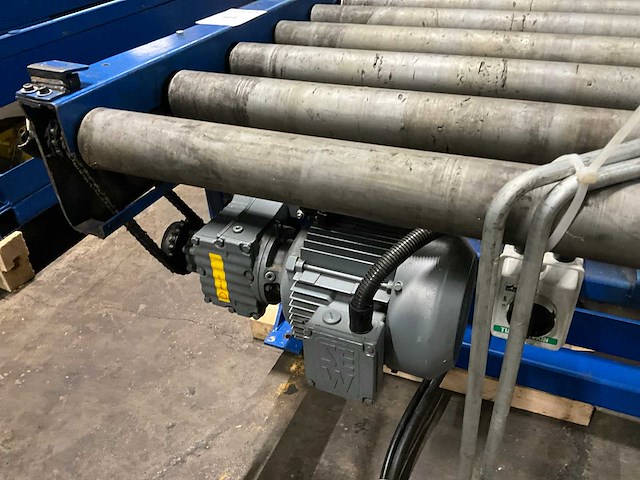 Schaarheftafel met rollenbaan - afbeelding 10 van  10