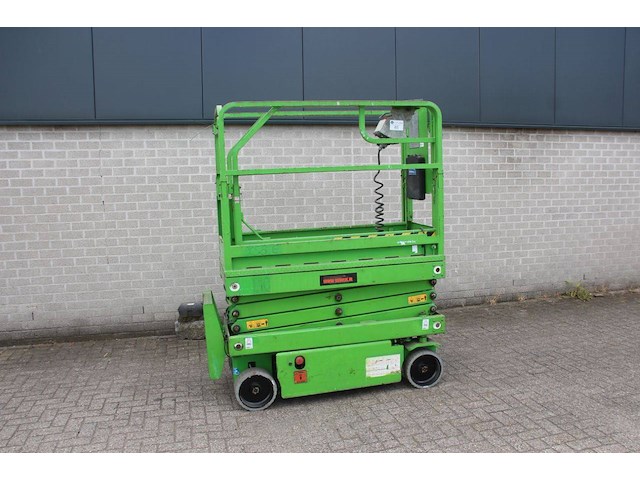 Schaarhoogwerker airo xs8-e elektrisch 8m 2011 - afbeelding 1 van  1
