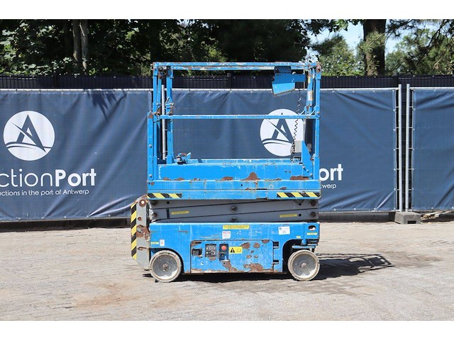 Schaarhoogwerker genie elektrisch 272kg - afbeelding 1 van  1