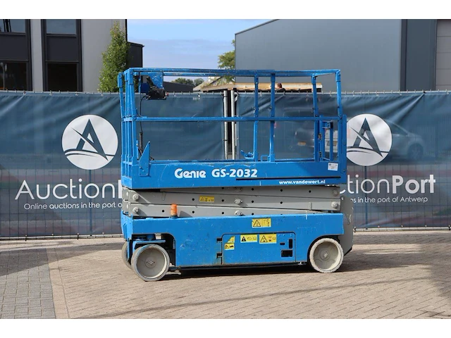 Schaarhoogwerker genie gs-2032 elektrisch 363kg 8.0m 2006 - afbeelding 1 van  1
