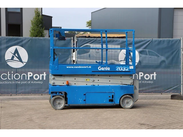 Schaarhoogwerker genie gs2032 elektrisch 8.0m 2005 - afbeelding 1 van  1