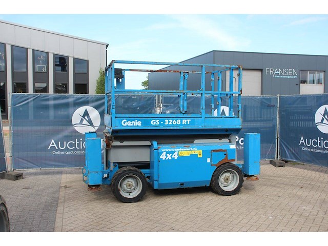 Schaarhoogwerker genie gs3268rt diesel 12m 2007 - afbeelding 1 van  1
