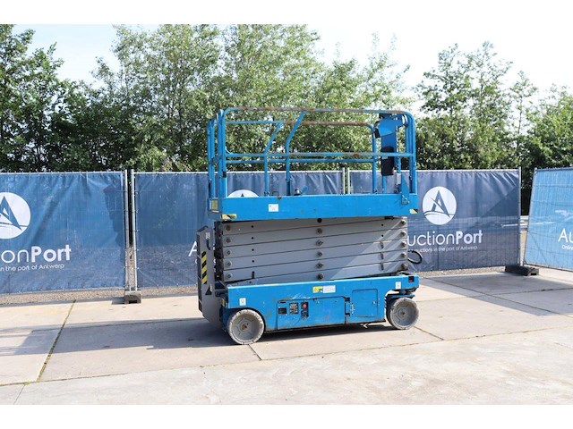 Schaarhoogwerker genie gs4047 elektrisch 350kg 13.70m 2013 - afbeelding 1 van  1
