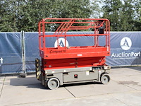 Schaarhoogwerker haulotte compact 10 elektrisch 450kg 10m 2013 - afbeelding 1 van  1