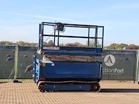 Schaarhoogwerker holland lift y-70dl12-tr elektrisch+diesel 9m 2004