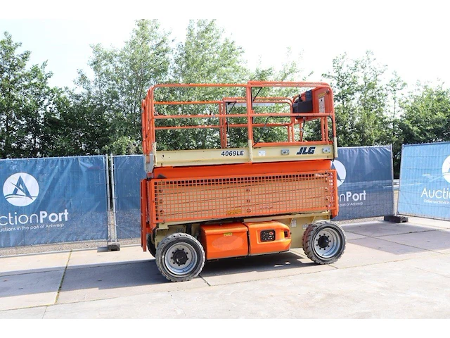 Schaarhoogwerker jlg 4069le elektrisch 290kg 14.19m 2010 - afbeelding 1 van  1
