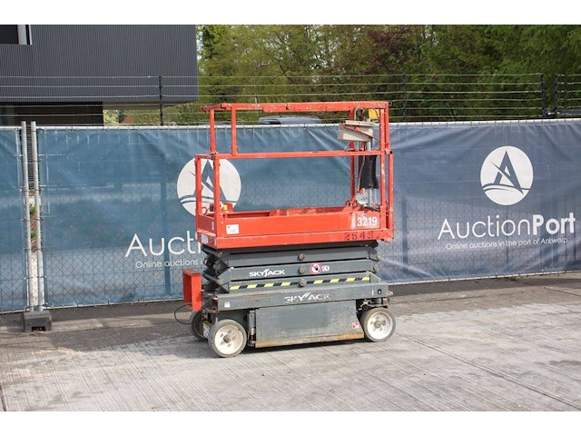 Schaarhoogwerker skyjack sj-3219 elektrisch 7.8m 2017 - afbeelding 1 van  1