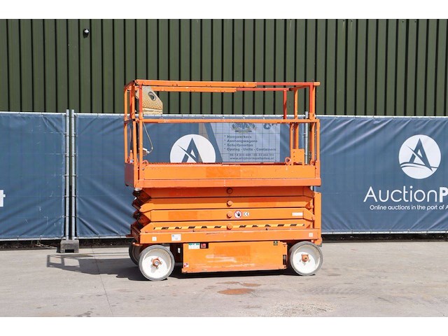 Schaarhoogwerker skyjack sjiii-4626 elektrisch 9.9m 2014 - afbeelding 1 van  1