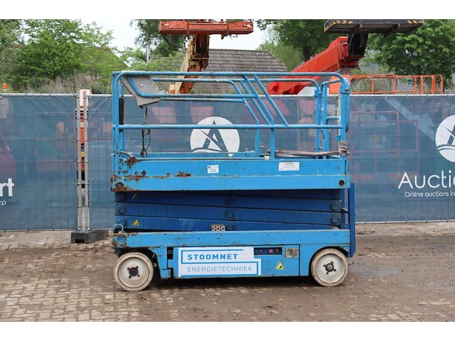 Schaarhoogwerker upright x26 elektrisch 9.9m - afbeelding 1 van  1