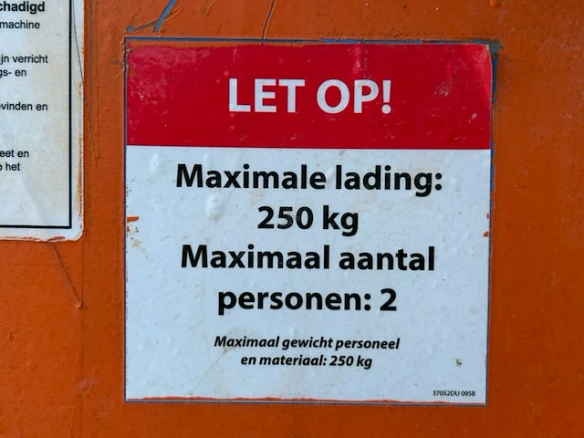 Schaarlift aichi op rups - afbeelding 10 van  22