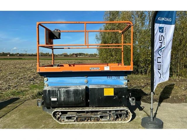 Schaarlift aichi op rups - afbeelding 1 van  22