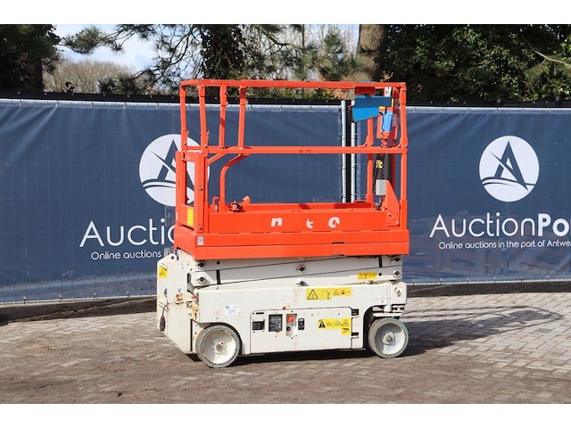 Schaarlift genie elektrisch - afbeelding 1 van  1