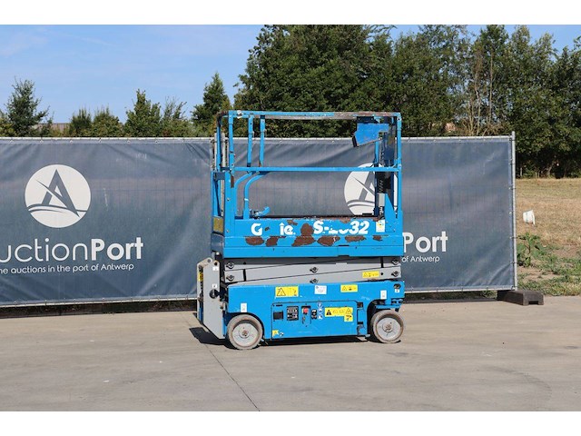 Schaarlift genie gs-1532 elektrisch 6.4m 2017 - afbeelding 1 van  1