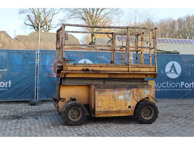 Schaarlift genie gs-3268 rt diesel 9.75m 2000 - afbeelding 1 van  1