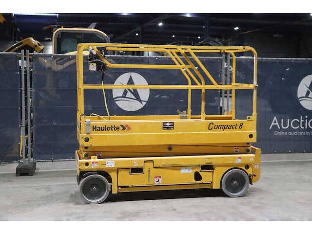 Schaarlift haulotte compact 8 elektrisch 8.10m 2008 - afbeelding 1 van  1