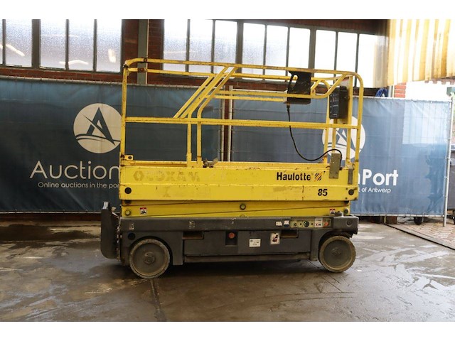 Schaarlift haulotte compact 8 elektrisch 8m 2004 - afbeelding 1 van  1