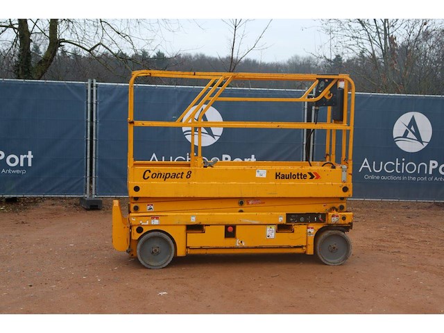 Schaarlift haulotte compact 8 elektrisch 8m 2012 - afbeelding 1 van  1