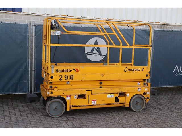 Schaarlift haulotte compact 8 elektrisch 8m 2012 - afbeelding 1 van  1