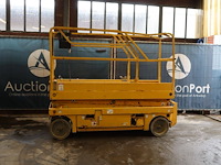 Schaarlift haulotte compact 8 elektrisch 8m 2015 - afbeelding 1 van  1