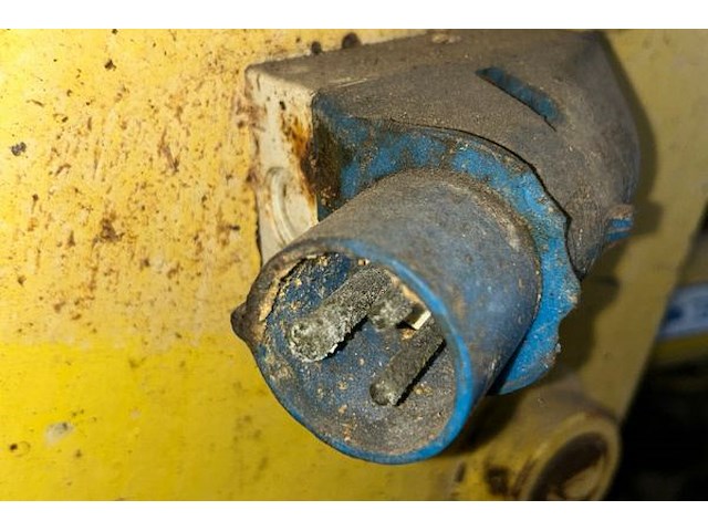 Schaarlift iteco 7.5m werkhoogte - afbeelding 3 van  11