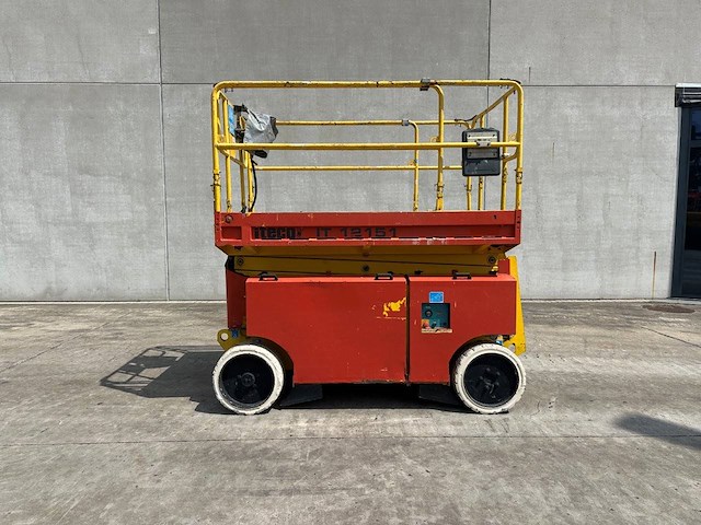 Schaarlift iteco it 12151 elektrisch 2007 - afbeelding 1 van  1